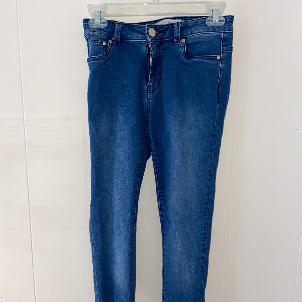 navy blue jeans